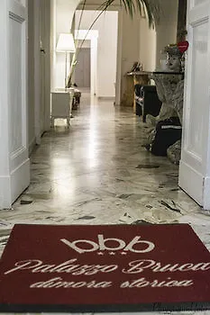 Palazzo Bruca לינה וארוחת בוקר 3*