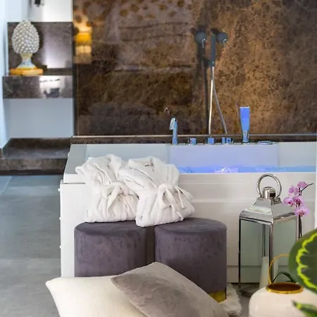 Palazzo Bruca Bed & Breakfast 3*