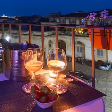 Palazzo Bruca 住宿加早餐酒店 卡塔尼亚