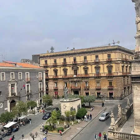 Palazzo Bruca 3* Catania