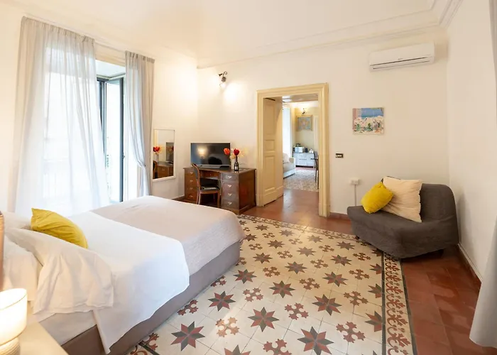 Bed and Breakfast Palazzo Bruca 4*