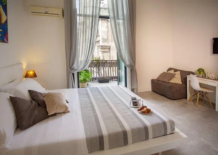 Palazzo Bruca Bed and Breakfast