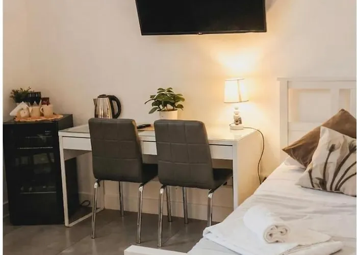 Palazzo Bruca Bed and Breakfast